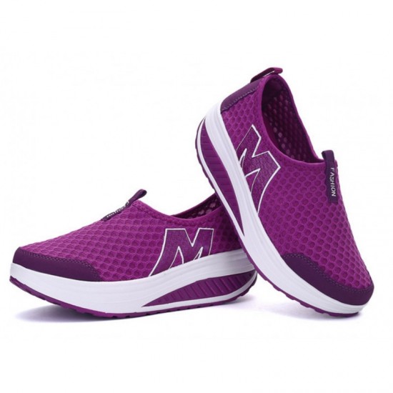 Fashion-Forward Breathable Sneakers with Arch Support image