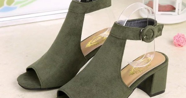 casual sandals for women