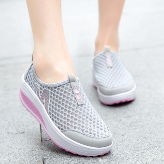 Fashion-Forward Breathable Sneakers with Arch Support image