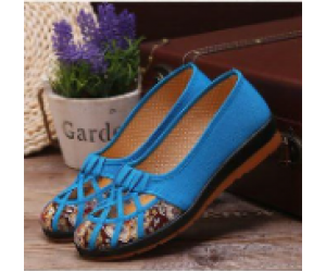 Vibrant Blue Casual Shoes with Embroidered Insole