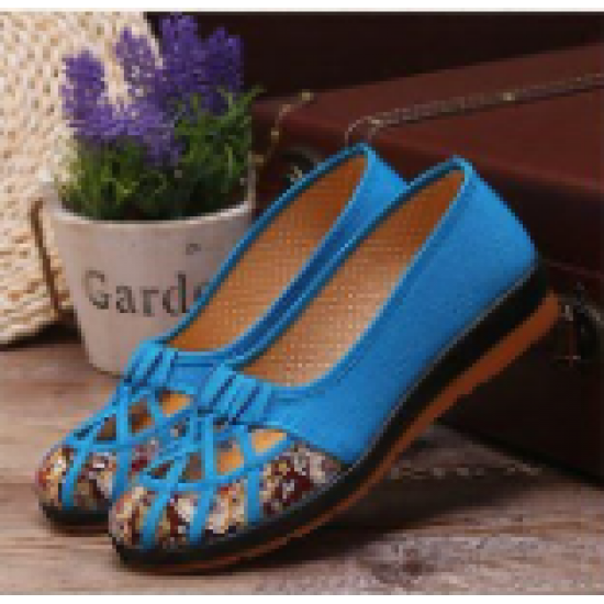 Vibrant Blue Casual Shoes with Embroidered Insole image