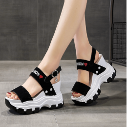 Modern Chunky Platform Black Sandals with Fashion Strap and Heart Motif