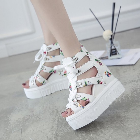 Stylish Fancy New Design and comfort Trending Printed Flat Fashion sandal  for Women & Girls