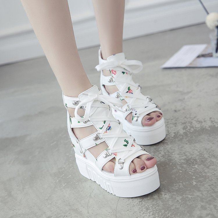 Buy Floral Design High Heels White Wedge Sandals | Look Stylish |  DressFair.com