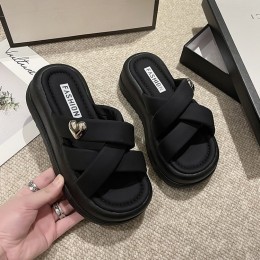 Woman Cute Thick Bottom Beach Slippers - Black