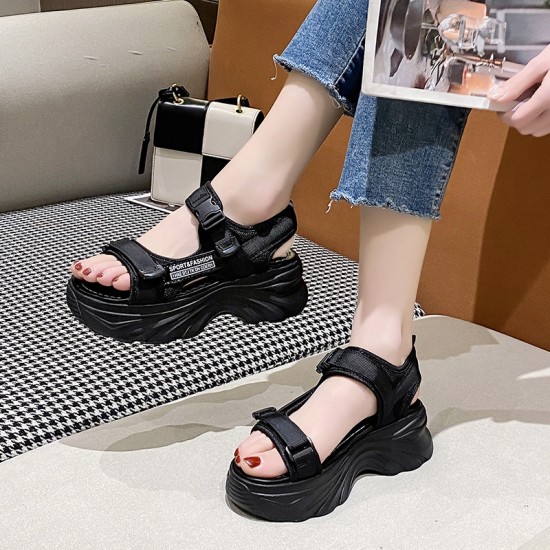 Women's black summer casual sports sandals available in Pakistan