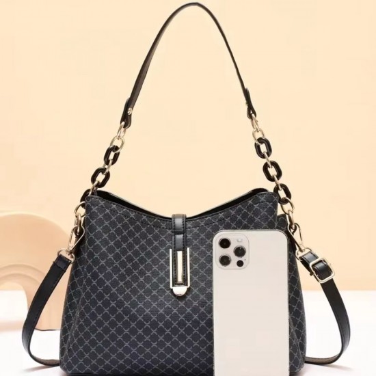 New Large Capacity Shoulder Bag Female Retro Pattern Simplified Crossbody Bag image