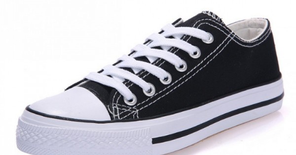 Canvas shoes black colour shop